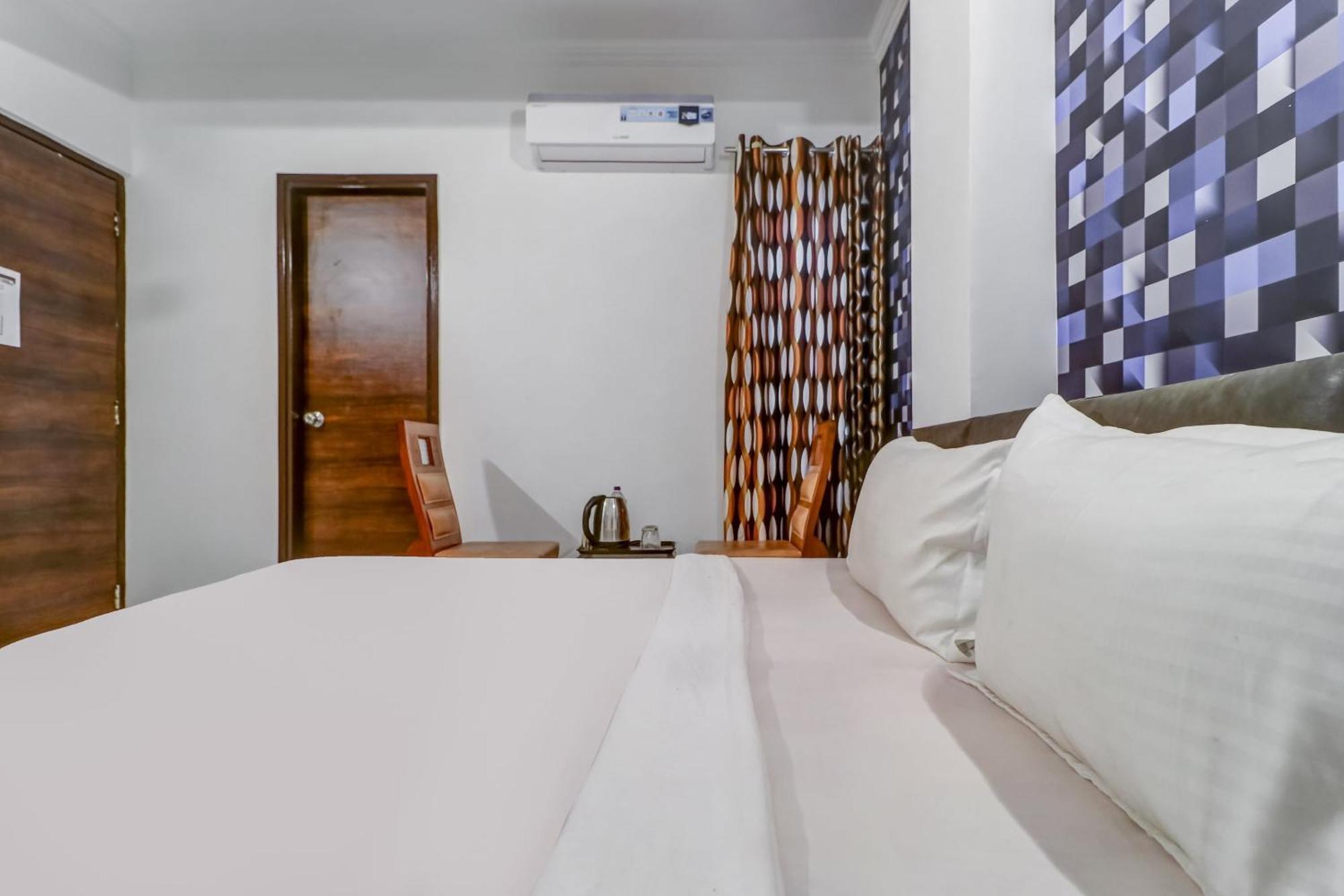 Townhouse Hotel Ludhiana Buitenkant foto