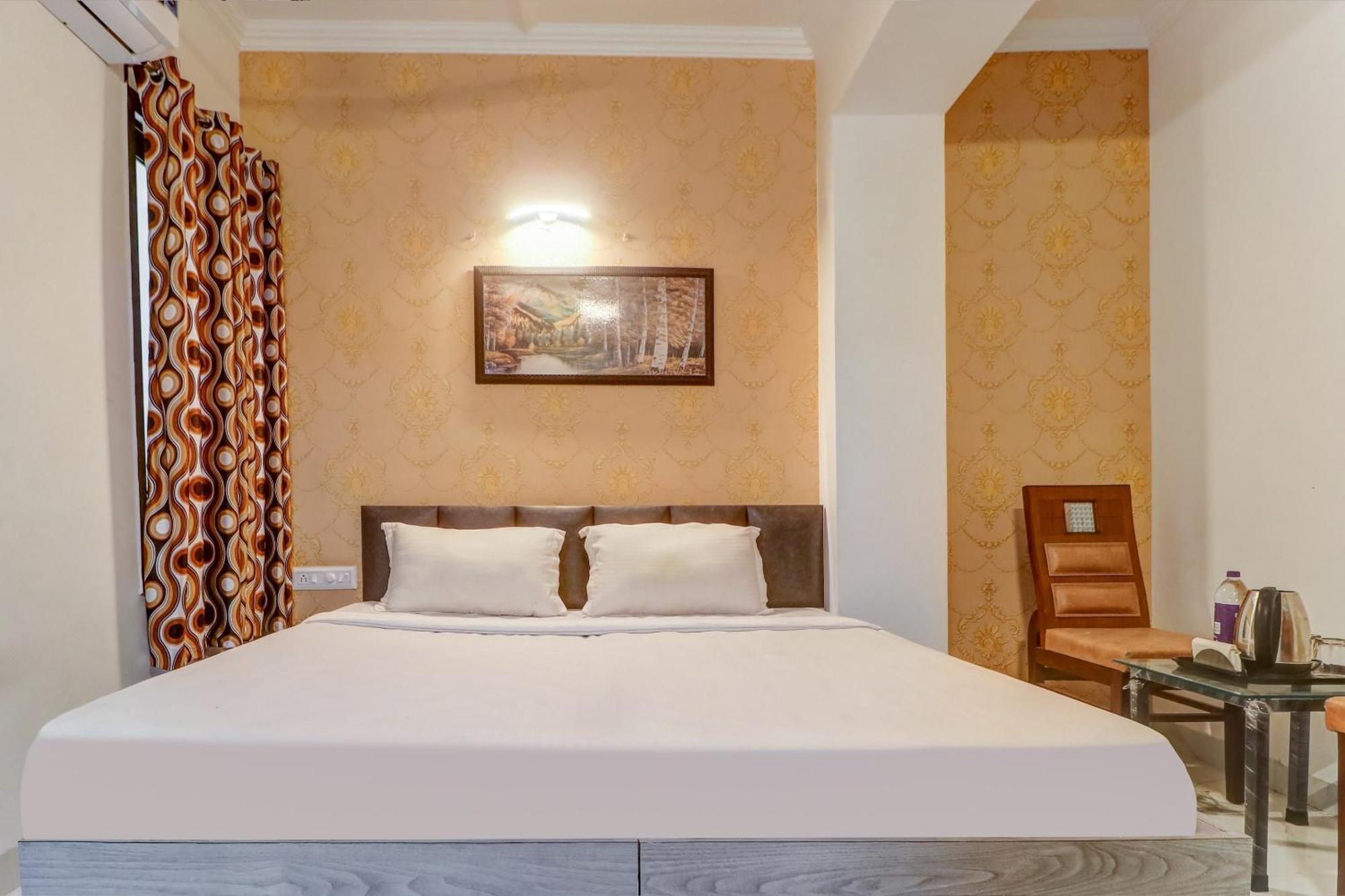 Townhouse Hotel Ludhiana Buitenkant foto