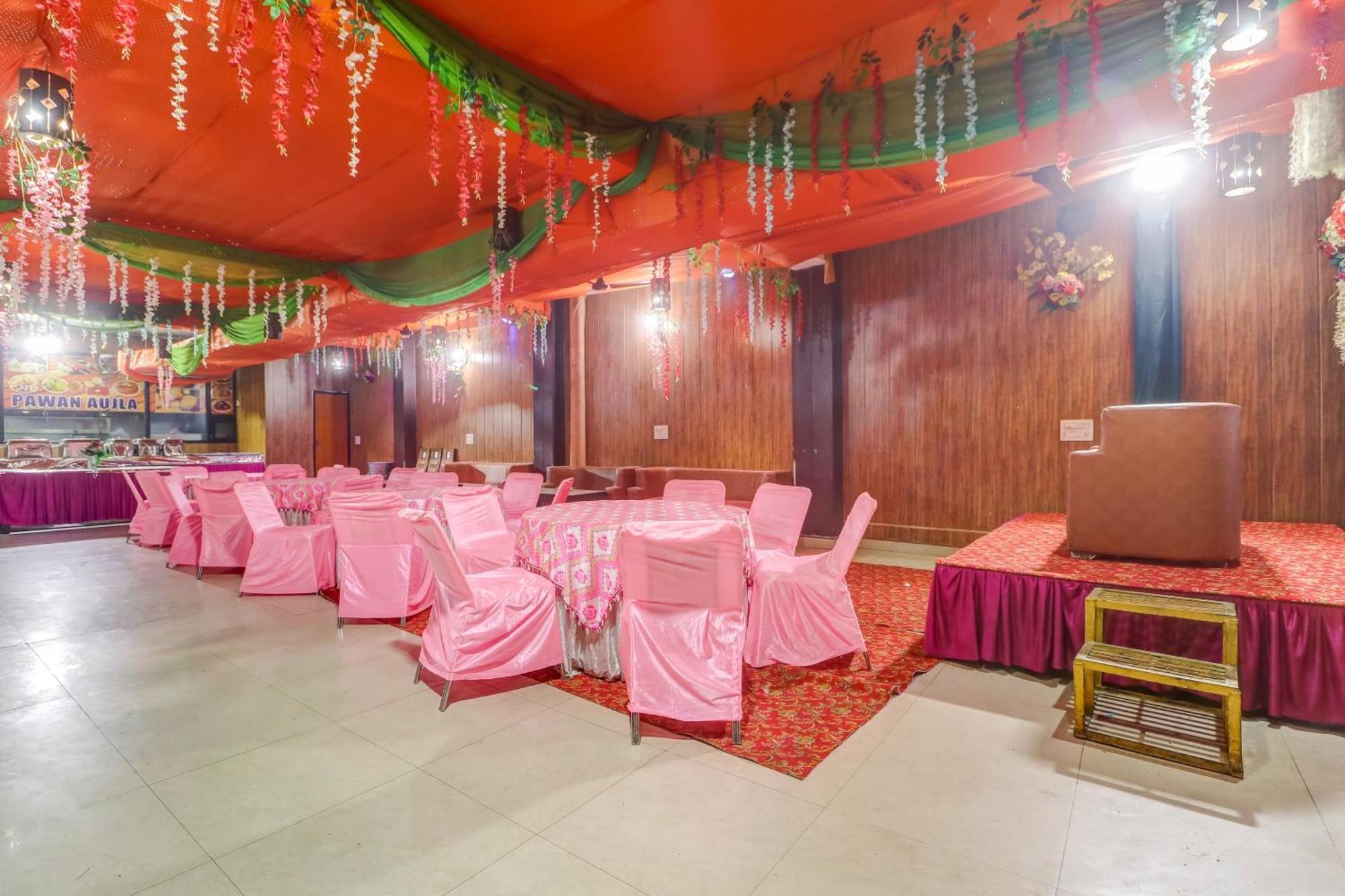 Townhouse Hotel Ludhiana Buitenkant foto