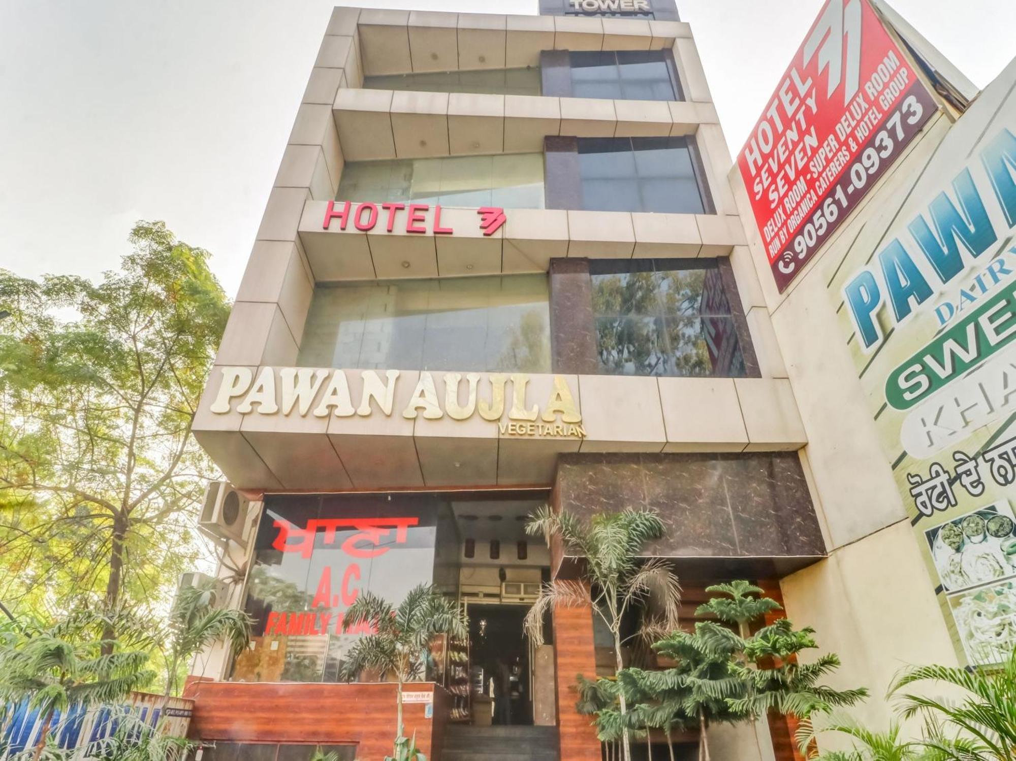Townhouse Hotel Ludhiana Buitenkant foto