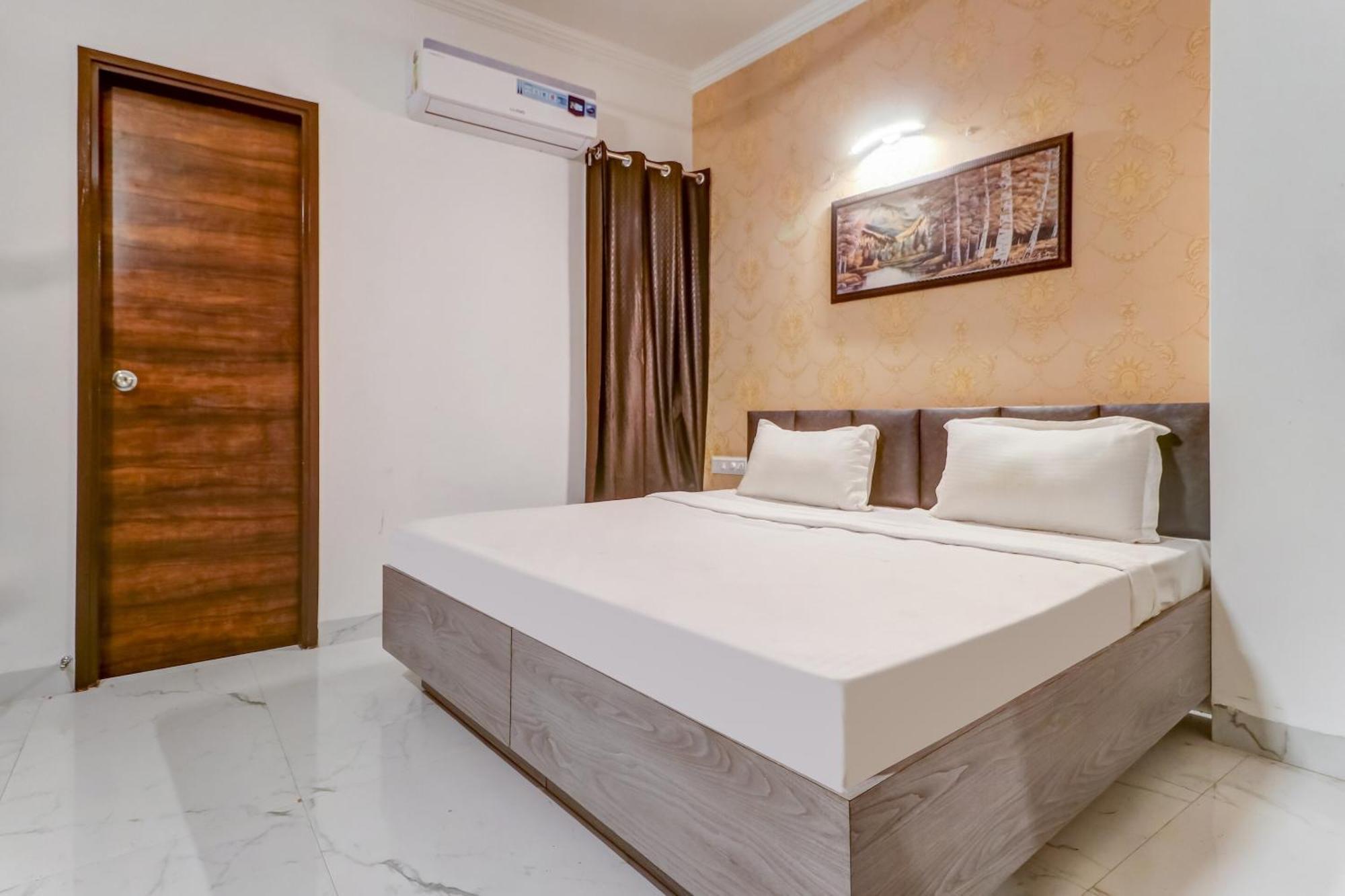 Townhouse Hotel Ludhiana Buitenkant foto